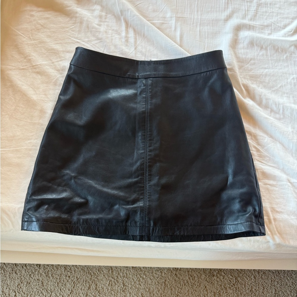 cupcakes & cashmere Black Mini Skirt